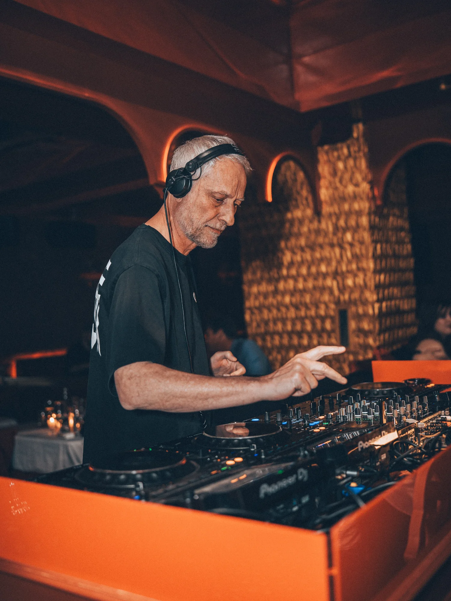Michel Cleis performing at The Club Agadir